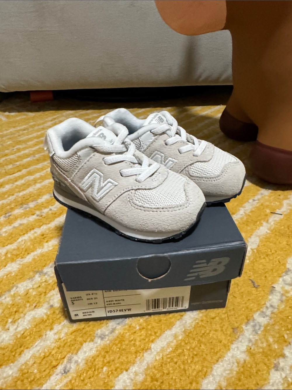 New Balance Kids Cream and White Lace-Up Sneakers